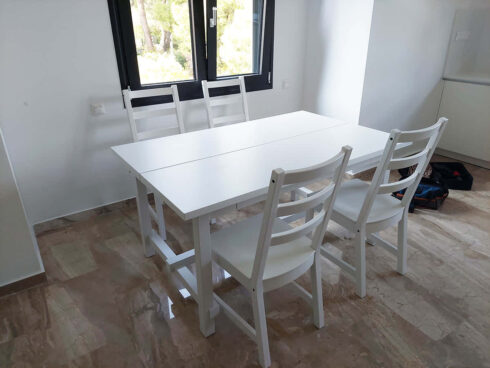 Συναρμολόγηση τραπεζιού ΙΚΕΑ